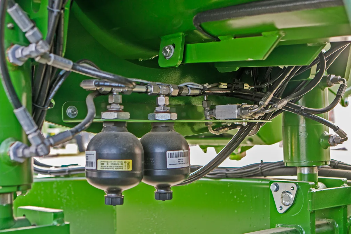 Amortyzacja Przyczepa przeładowcza Bergmann GTW 330 Plac firma Korbanek Przyczepa przeładowcza Bergmann GTW 330 Plac firma Korbanek