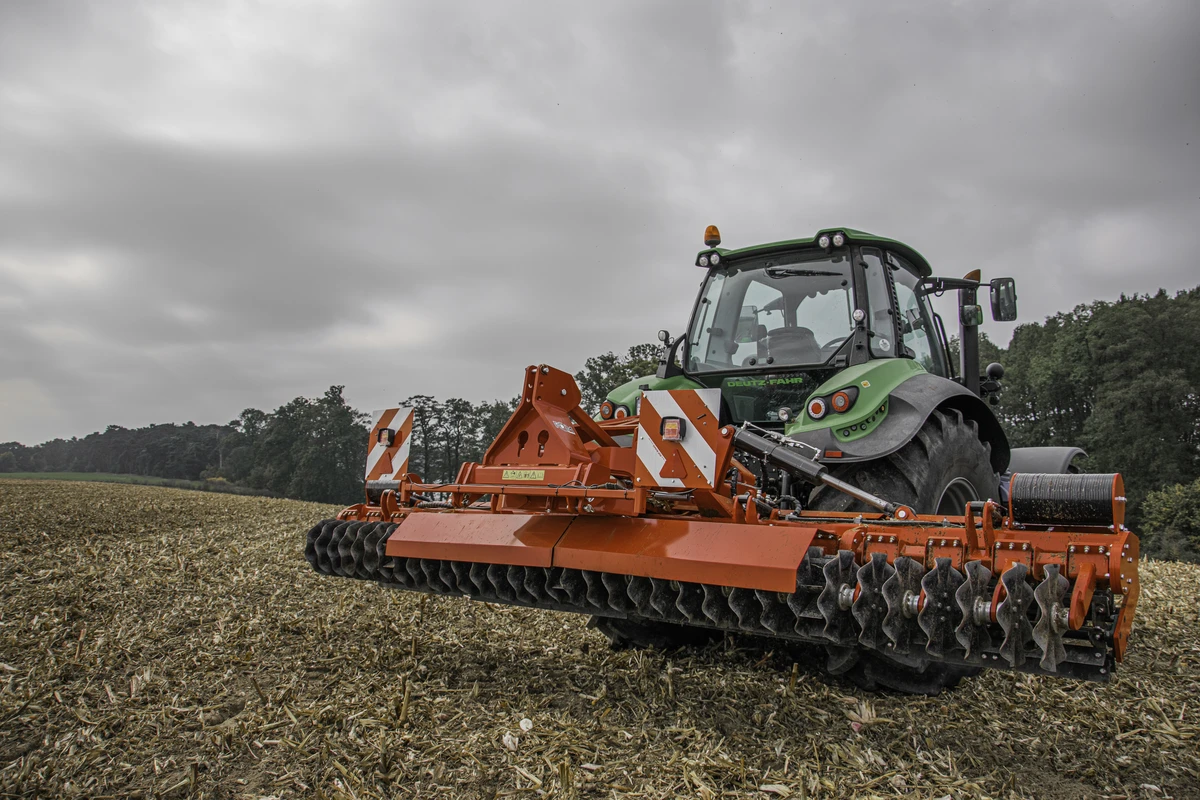 Agregat talerzowo-nożowy, mulcher, mulczer  Krukowiak Alfa Mulch 6,0 m