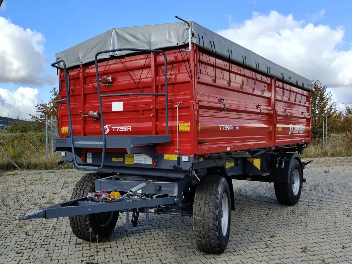 Przyczepa rolnicza Metal-Fach typ T739A o ładowności 14 ton - zaczep