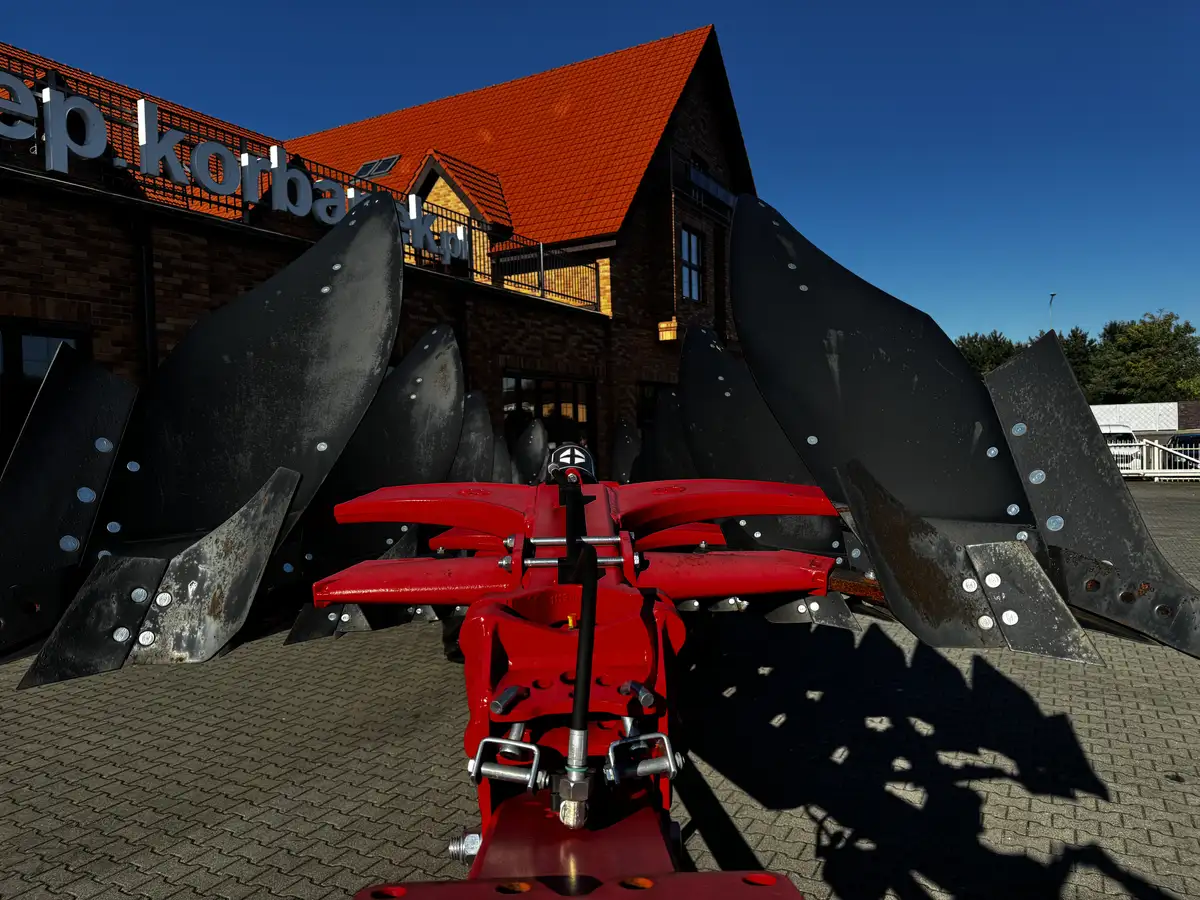 Gregoire-Besson- Voyager C80-Plac Korbanek-11 Gregoire-Besson- Voyager C80-Plac Korbanek-11