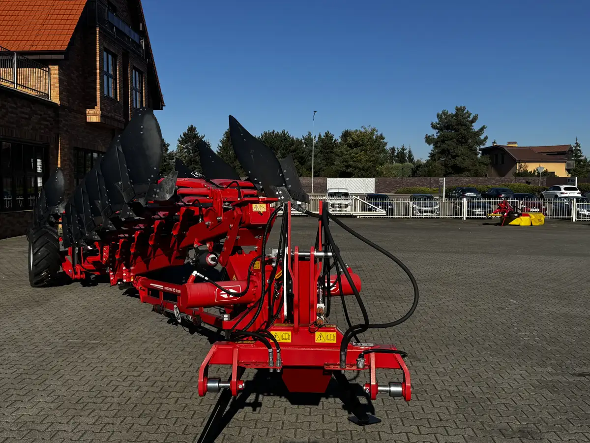 Gregoire-Besson- Voyager C80-Plac Korbanek-9 Gregoire-Besson- Voyager C80-Plac Korbanek-9