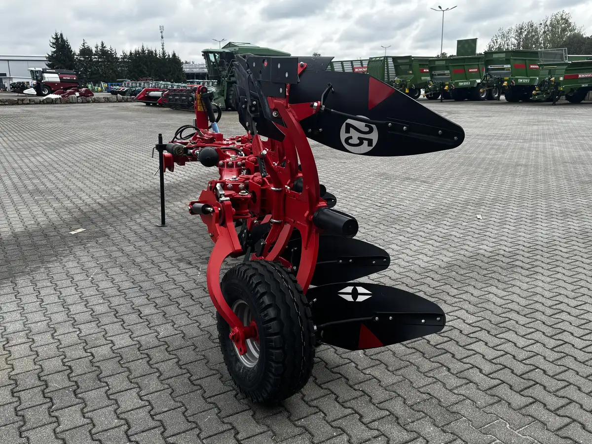 Gregoire-Besson- Rover 40-Plac Korbanek-4 Gregoire-Besson- Rover 40-Plac Korbanek-4