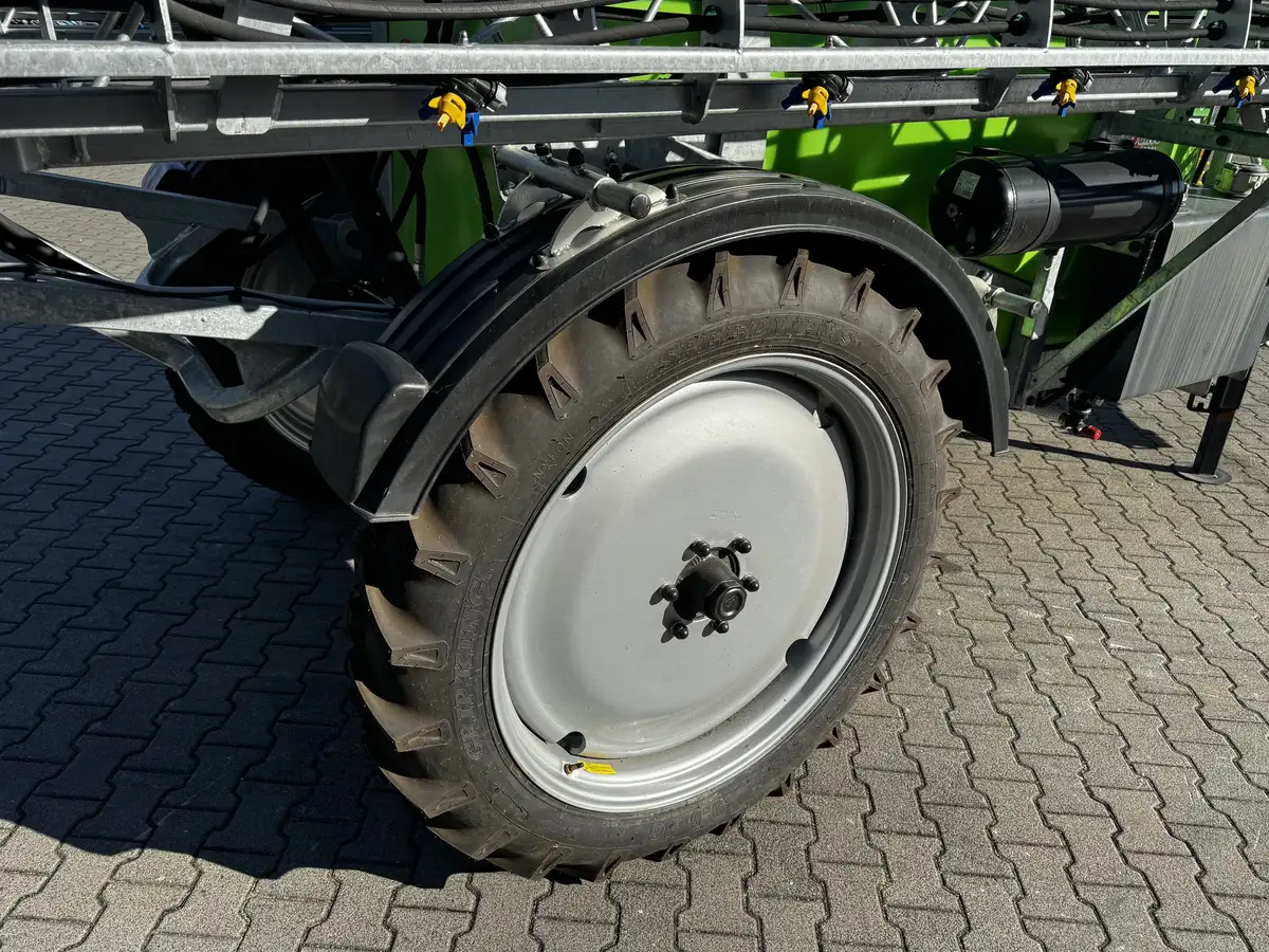 Tolmet-Opryskiwacz-Borys3021-Plac Korbanek-13 Tolmet-Opryskiwacz-Borys3021-Plac Korbanek-13