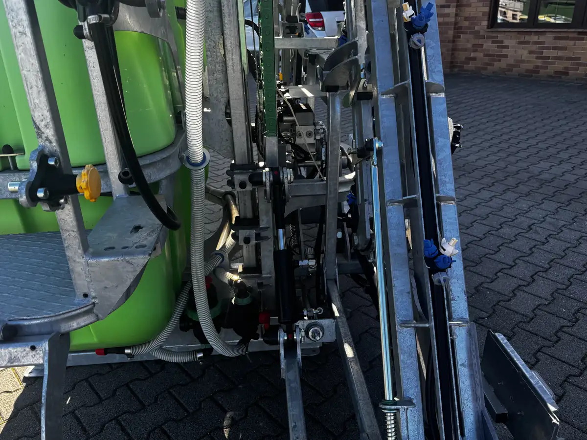 Tolmet-Opryskiwacz-Xsara1015-Plac Korbanek-11 Tolmet-Opryskiwacz-Xsara1015-Plac Korbanek-11