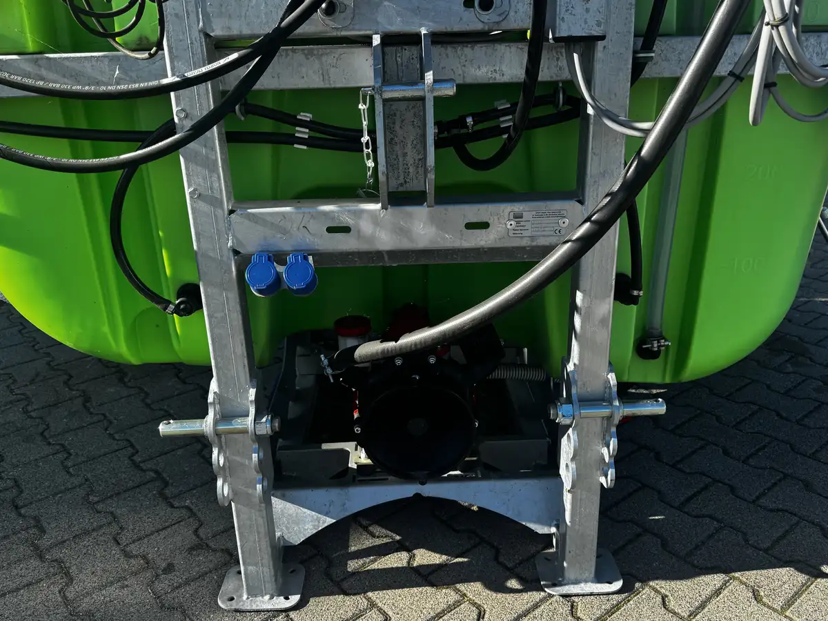 Tolmet-Opryskiwacz-Xsara1015-Plac Korbanek-16 Tolmet-Opryskiwacz-Xsara1015-Plac Korbanek-16