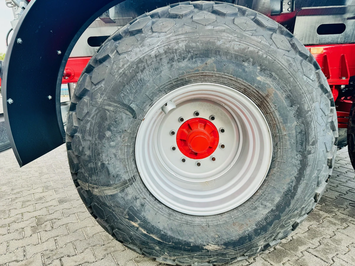 Szerokie ogumienie Wóz asenizacyjny Pomot Chojna 16000 T-516 Wóz asenizacyjny Pomot Chojna 16000 T-516