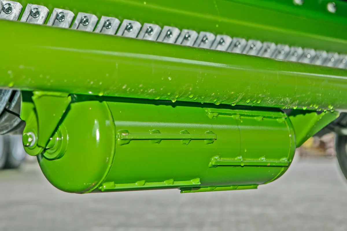 Przyczepa samozbierajaca do zielonek Bergmann Shuttle 450 S Duża pojemność Plac firma Korbanek Niemiecki producen Rolka podbieracza Przyczepa samozbierajaca do zielonek Bergmann Shuttle 450 S Duża pojemność Plac firma Korbanek Niemiecki producen