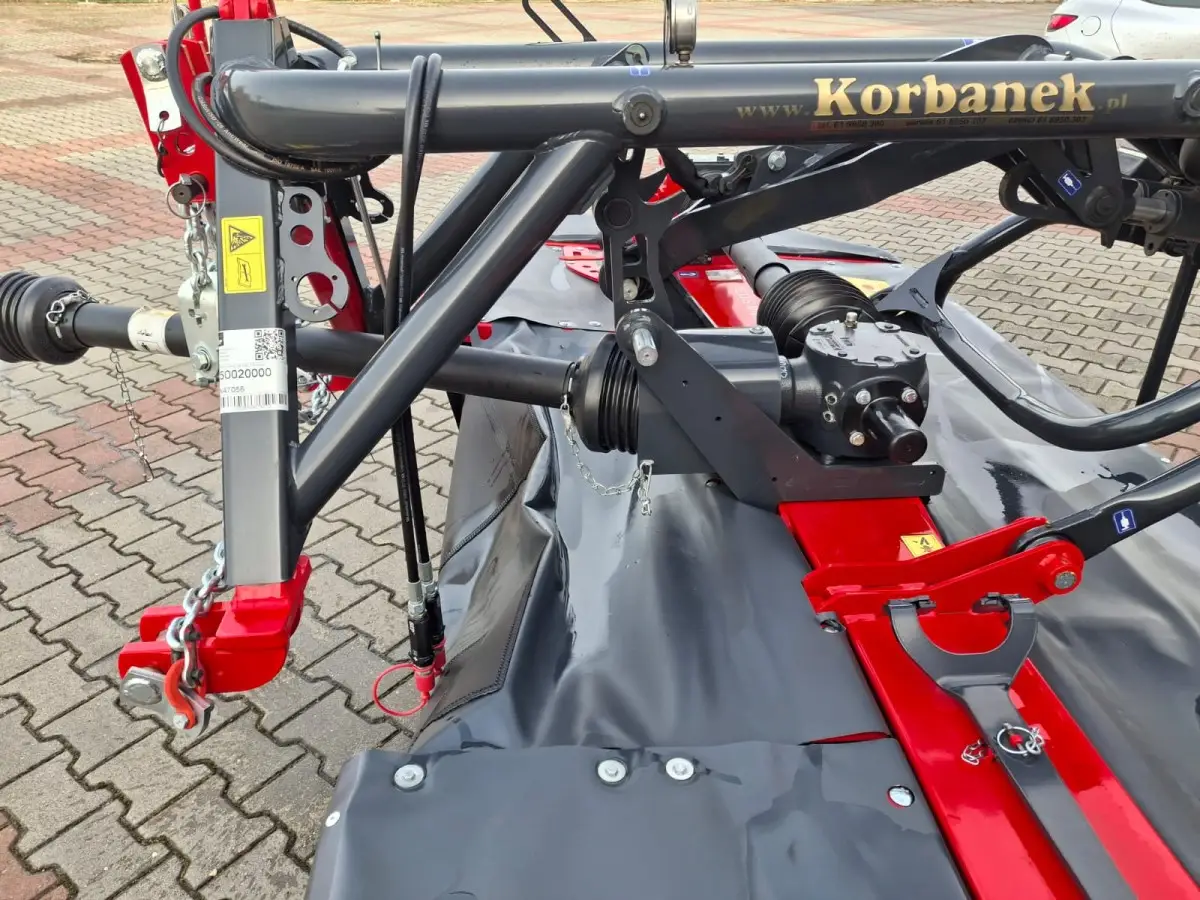 Zawieszenie hydro-pneumatyczne kosiarki czołowej SIP Zawieszenie hydro-pneumatyczne kosiarki czołowej SIP SILVERCUT DISC 300 F