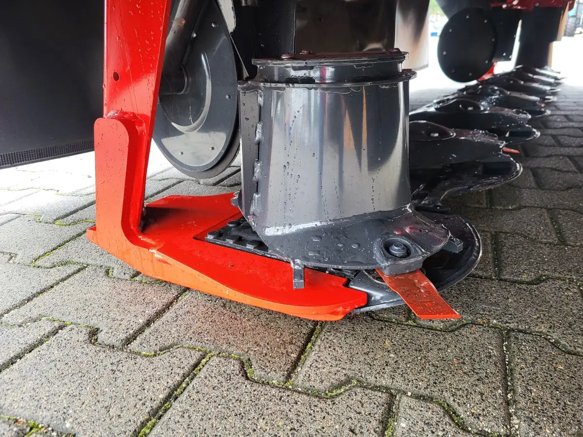 Nóż tnący kosiarki czołowej SIP Nóż tnący kosiarki czołowej SIP SILVERCUT DISC 340 F