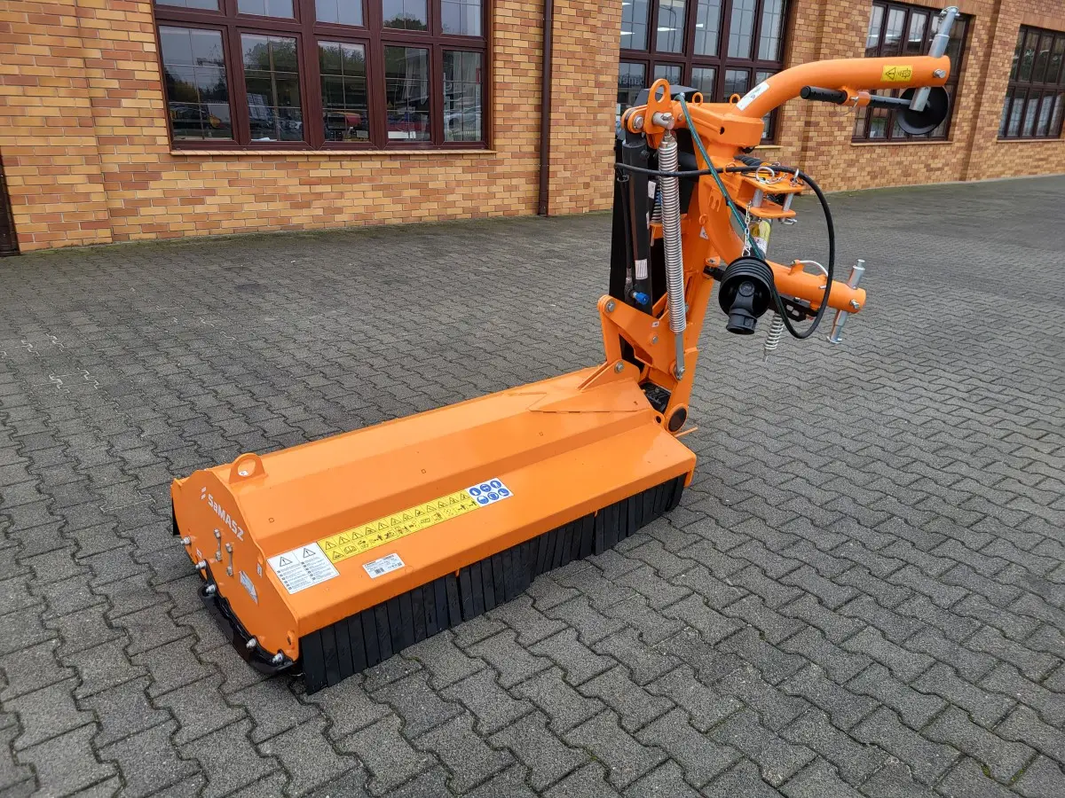 Lekki mulczer do poboczy KBR 140L Lekki mulczer do poboczy firmy Samasz typ KBR 140L