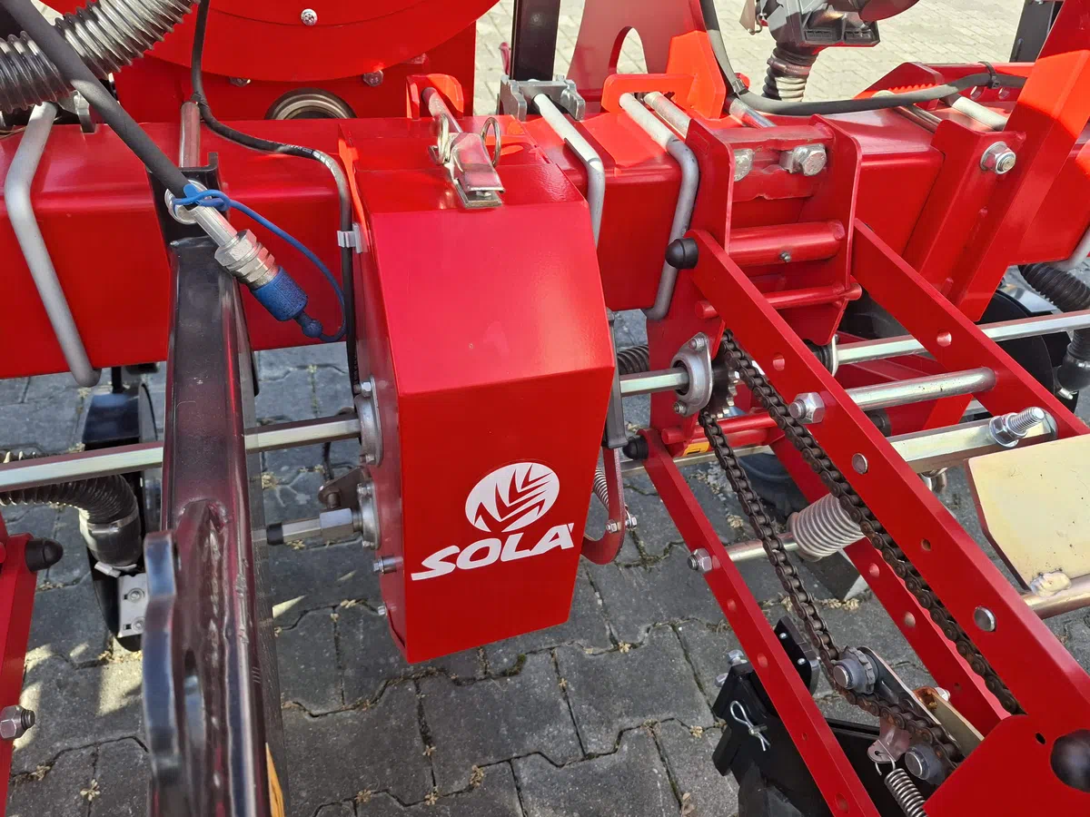 Osłona przekładni dystansowej Osłona przekładni dystansowej