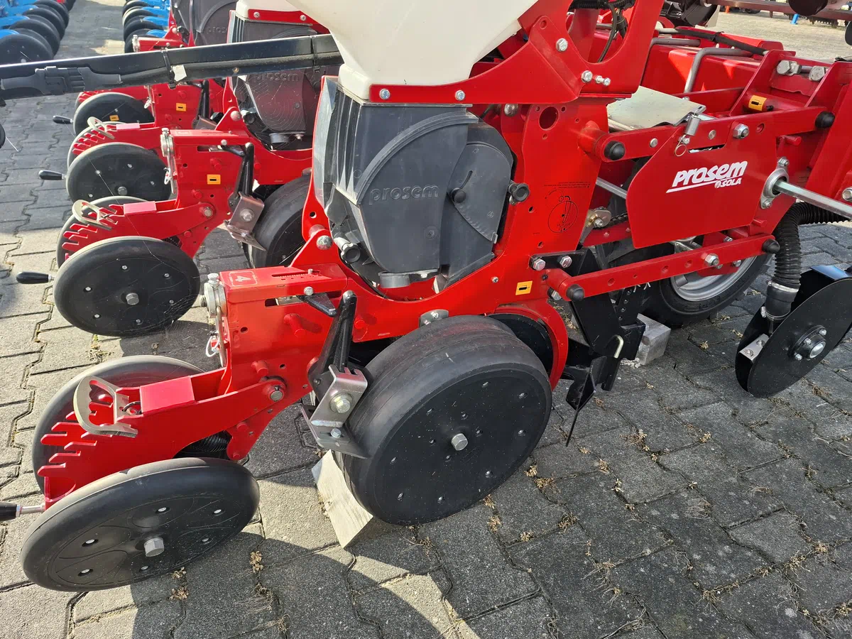 Sekcja wysiewająca widok od tyłu Sekcja wysiewająca widok od tyłu