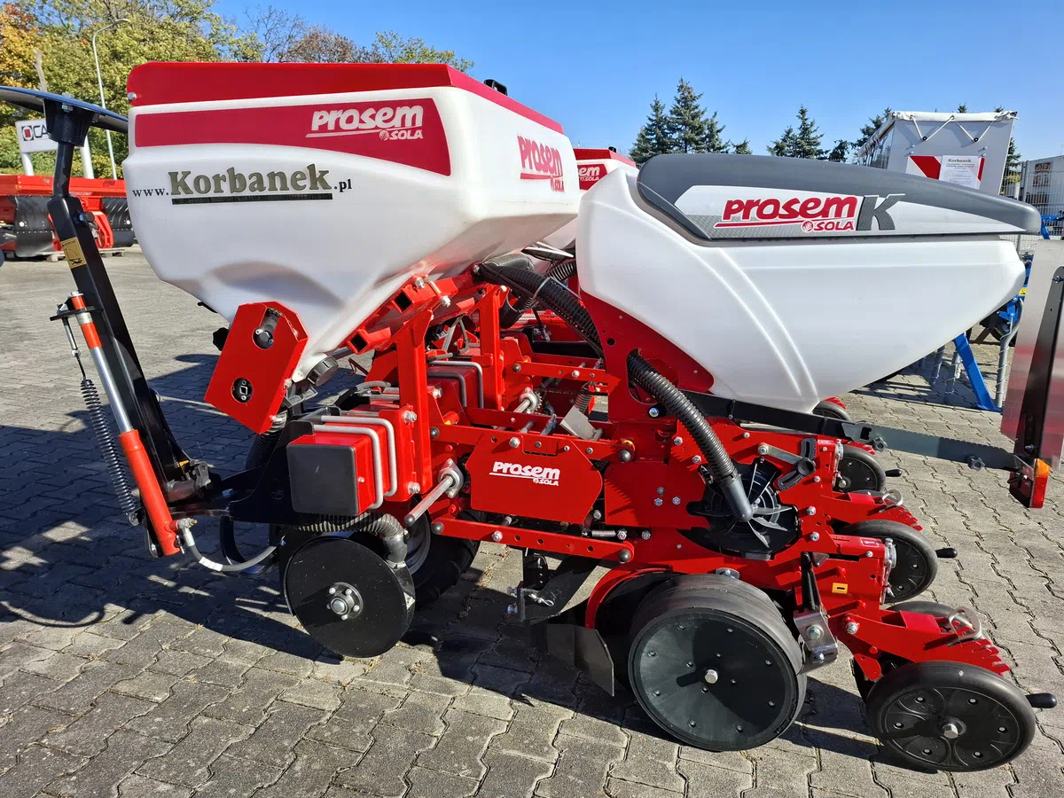 Siewnik punktowy SOLA Prosem K Basic Fix 4-rzędowy widok z boku Siewnik punktowy SOLA Prosem K Basic Fix 4-rzędowy widok z boku