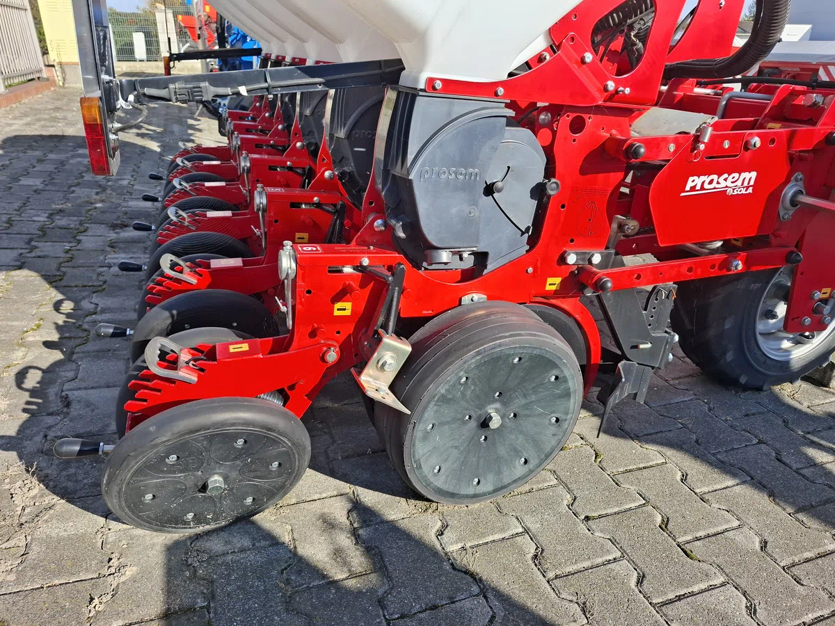 Sekcja wysiewająca i aparat rozdzielający ziarno Sekcja wysiewająca i aparat rozdzielający ziarno