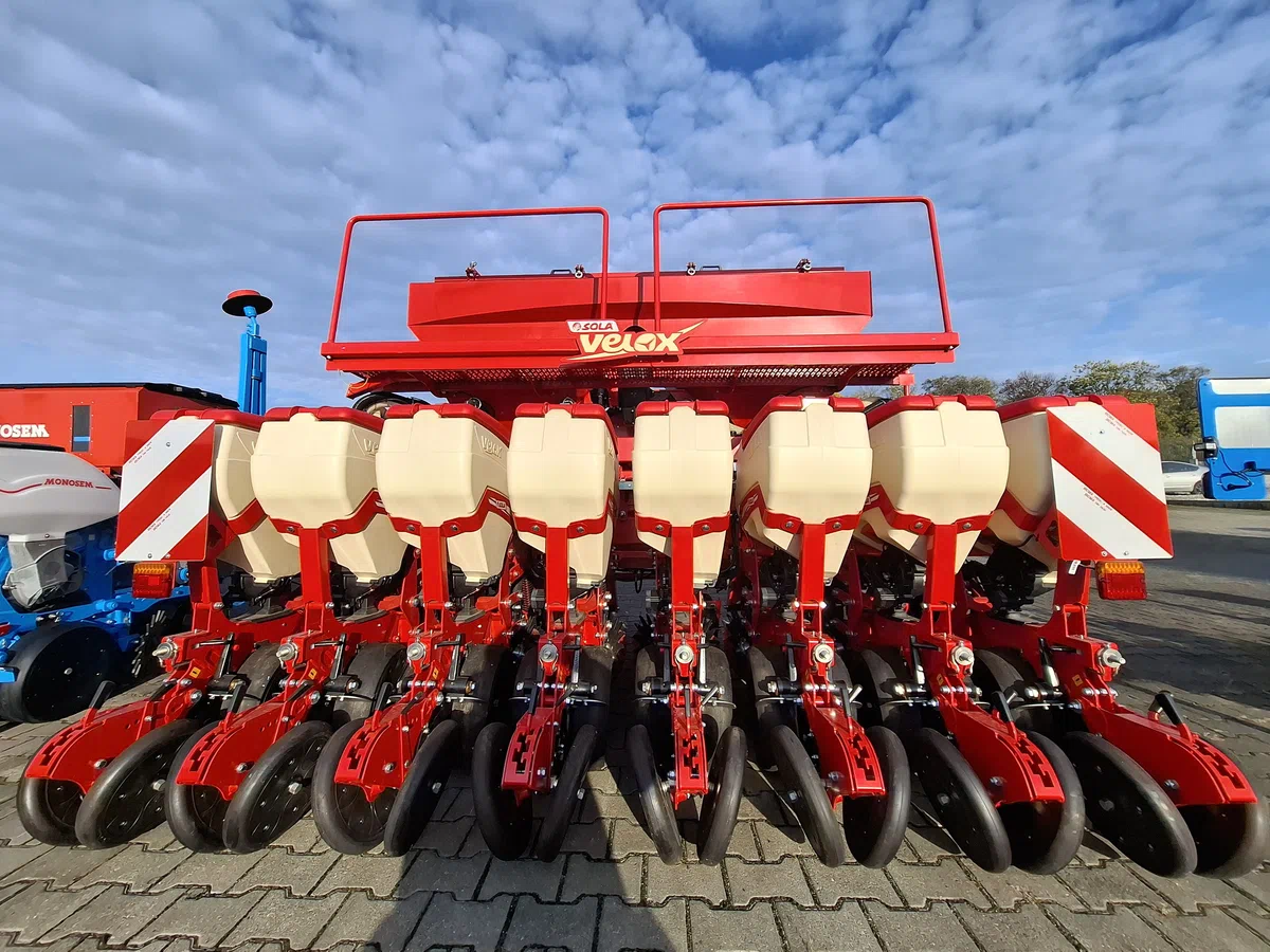 Siewnik punktowy SOLA VELOX 8-rzędowy