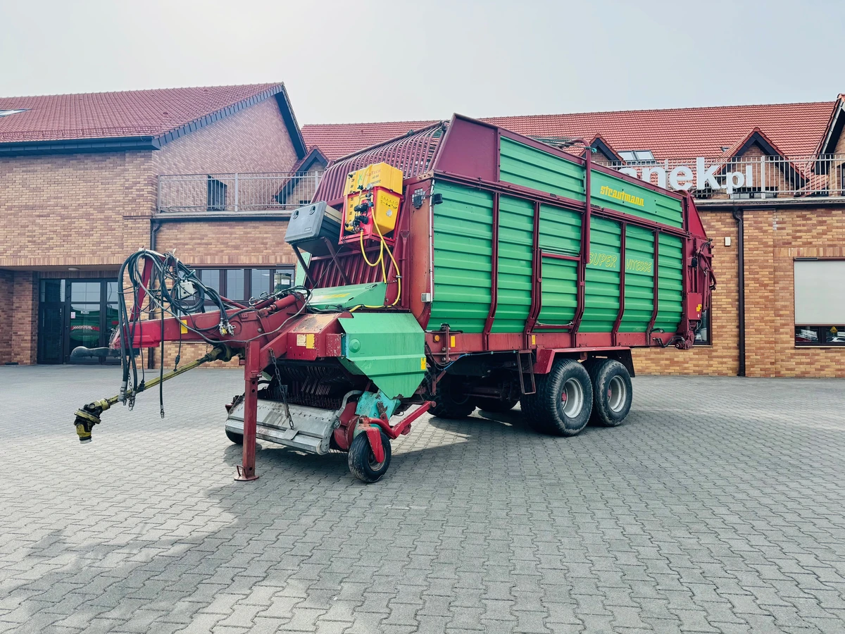 Przyczepa samozbierająca Strautmann Super Vitesse 29 m3