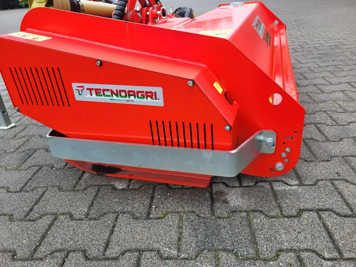 Osłona boczna mulczera TECNOAGRI Osłona boczna mulczera TECNOAGRI GOLDSHIFT 175