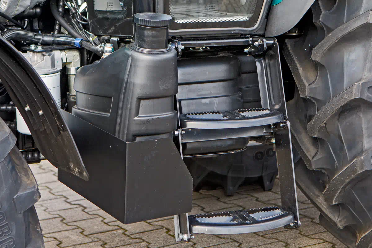 TUZ ciagnik 3055