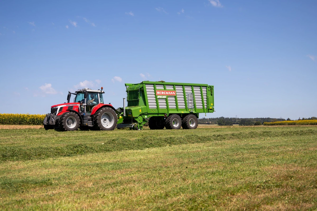 Przyczepa samozbierająca Bergmann REPEX 340S