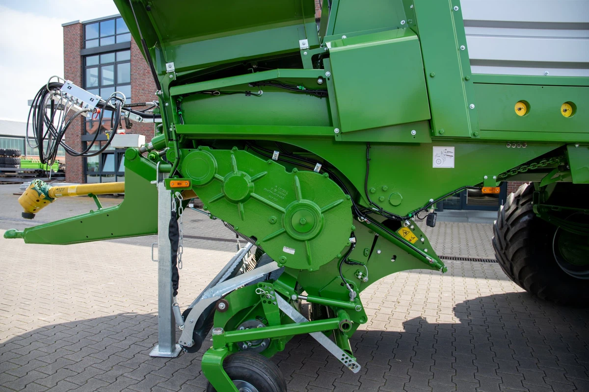 Rotor tnący przyczepy samozbierającej Bergmann REPEX