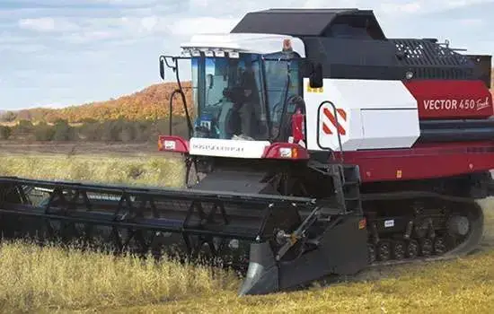 Tapeta zdjęcia ciągników kombajnów i traktorów różnych marek maszyny rolnicze Rostselmash Arbos John Deere New Holland www.korbanek.pl