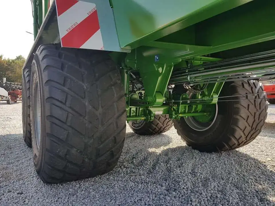 Układ jezdy tandem rozrzutnika TSW 6240 Ikład jezdny tandem rozrzutnika obornika TSW 6240 S Bergmann