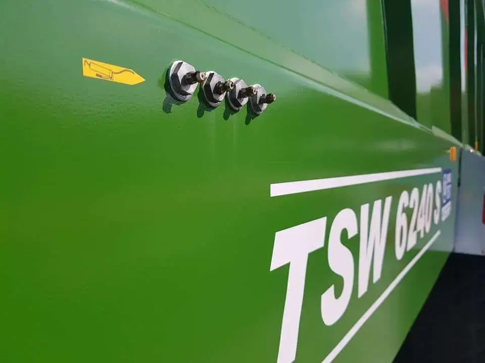 Układ smarowania rozrzutnika Bergmann typ TSW 6240 S układ sparowania rozrzutnika obornika TSW 6240 S