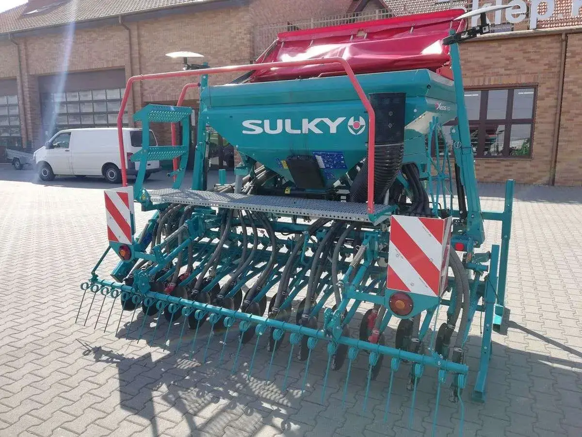 Nabudowany siewnik pneumatyczny zbożowy Sulky XEOS HD3 Siewnik zbożowy pneumatyczny nabudowany Sulky XEOS HD3