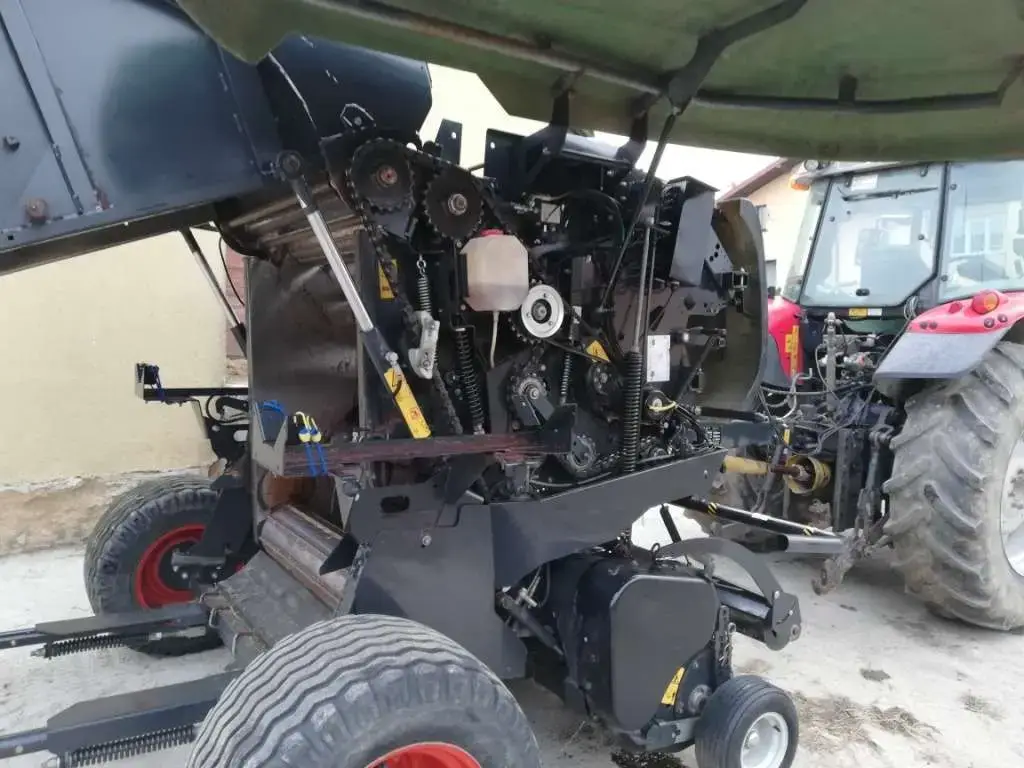 łańcuch napędu w prasie Fendt łańcuch napędu Używana Prasa FENDT 2250F