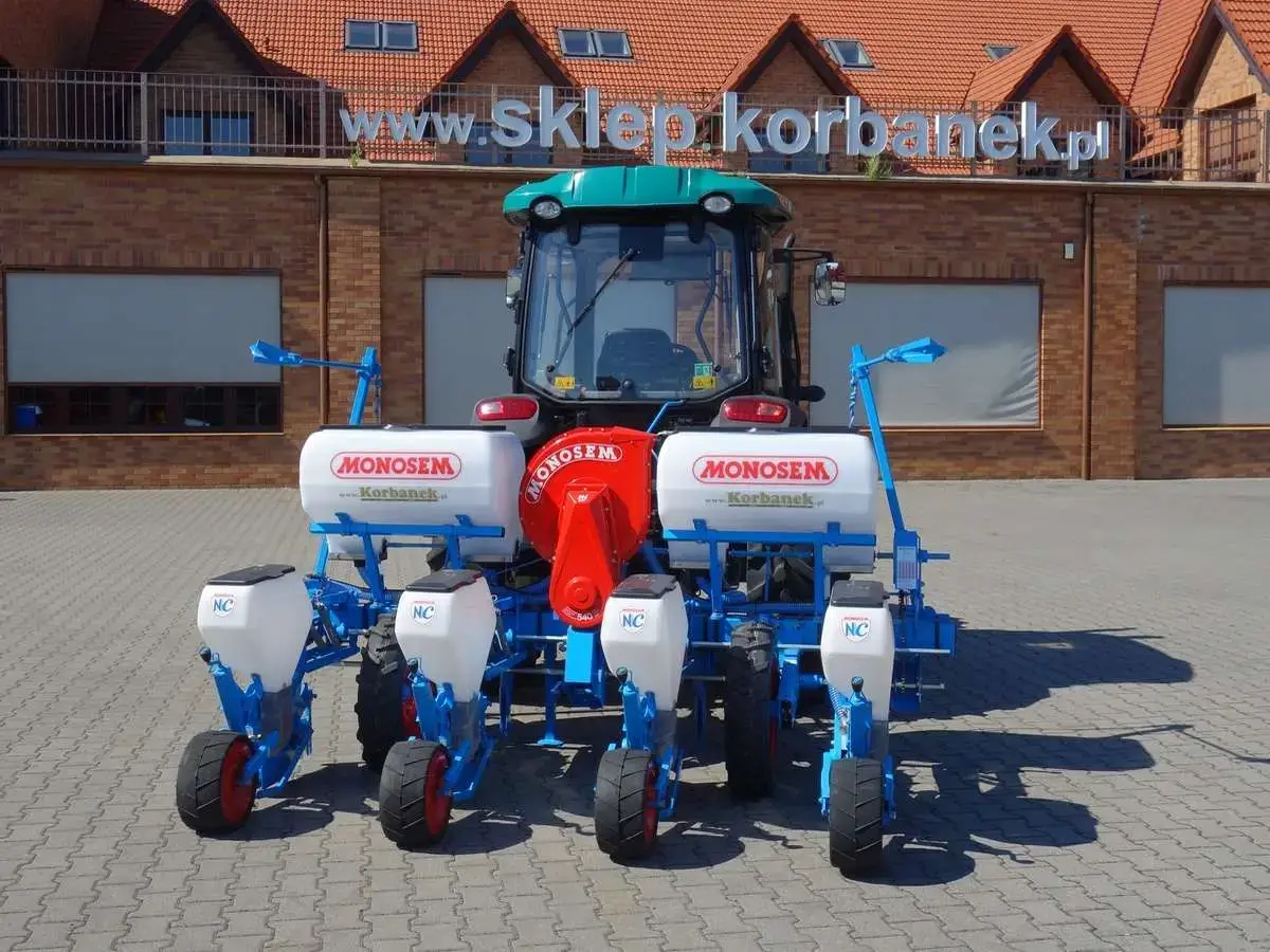 Siewnik punktowy do kukurydzy pneumatyczny Monosem NC Classic 4-rzędowy Siewnik punktowy do kukurydzy pneumatyczny Monosem