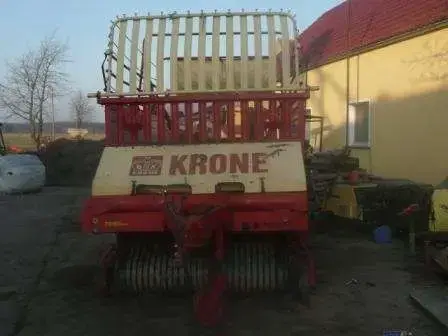 sprawna przyczepa samozbierająca Krone Turbo 2300 przyczepa samozbierająca Krone Turbo 2300 używana stan dobry