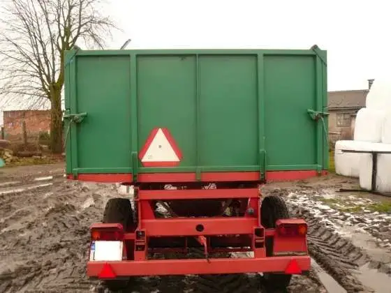 używana przyczepa rolnicza HL6011 zarejestrowana oświetlenie trójkąt ostrzegawczy