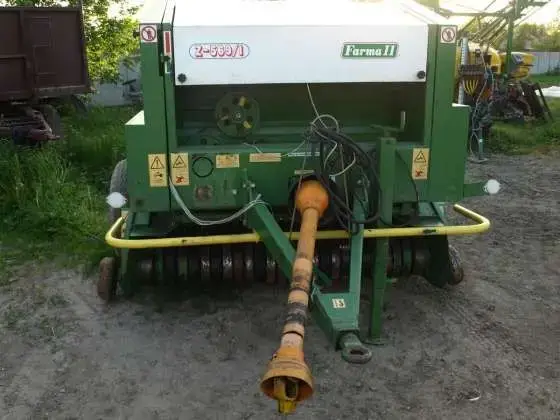 szeroki podbieracz używana prasa zwijająca Sipma Farma II 2006 r sprzedam używana prasa zwijająca Sipma Farma II 2006 r