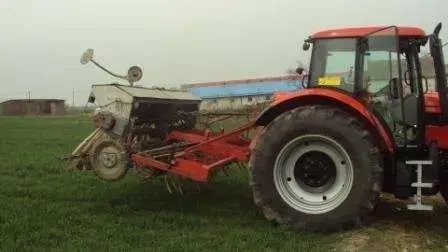 agregat uprawowo-siewny używany agregat uprawowo-siewny używany uniesiony