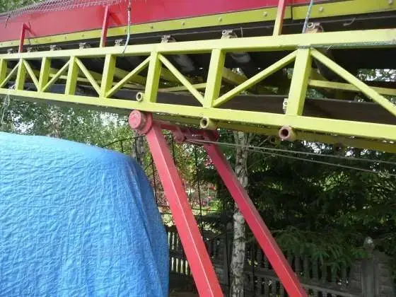 używany przenośnik taśmowy 14 m w bardzo dobrym stanie mocna rama stabilna konstrukcja używany przenośnik taśmowy 14 m