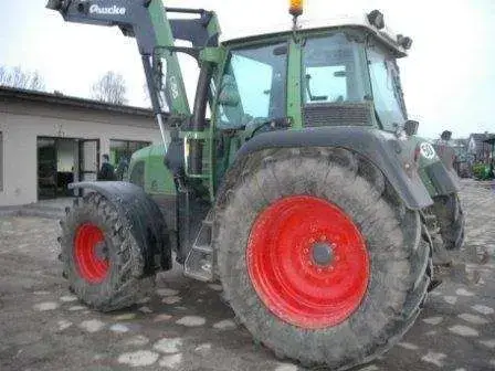 Używany traktor rolniczy Fendt 410 Vario z uniesionym ładowaczem czołowym Quicke