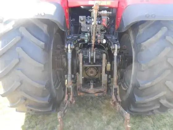 Tylny TUZ hydraulika wyjścia hydrauliczne korbanek Ciągnik Massey Ferguson 6497