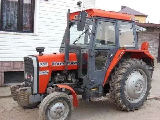 Używany Ciągnik Massey Ferguson MF 255 kultowy