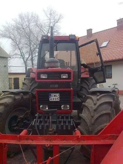 Okazyjny ciągnik rolniczy używany CASE 1455 Przód CASE 1455 używany ciągnik rolniczy