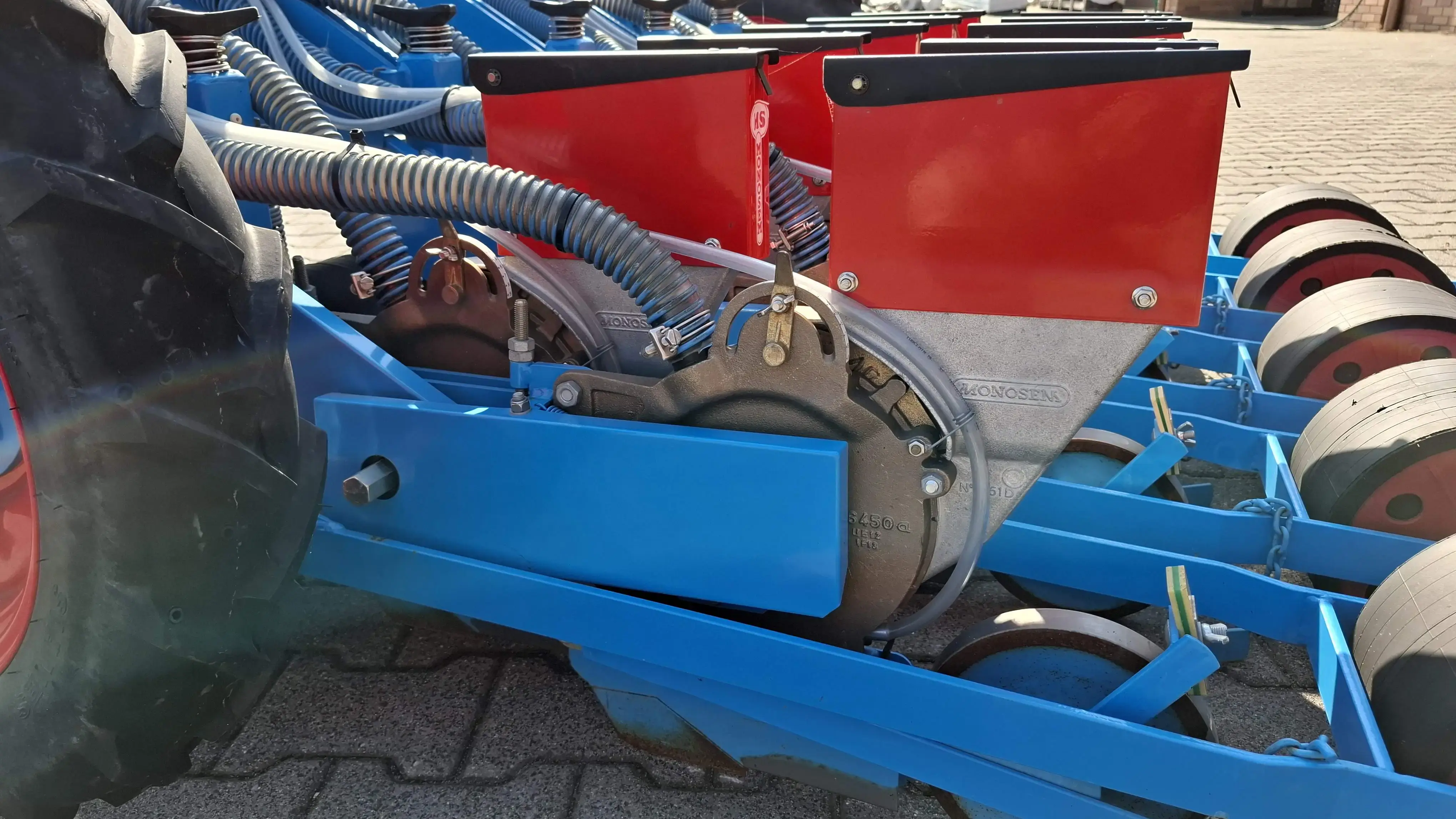 Całość w bardzo ładnym stanie technicznym Całość w bardzo ładnym stanie