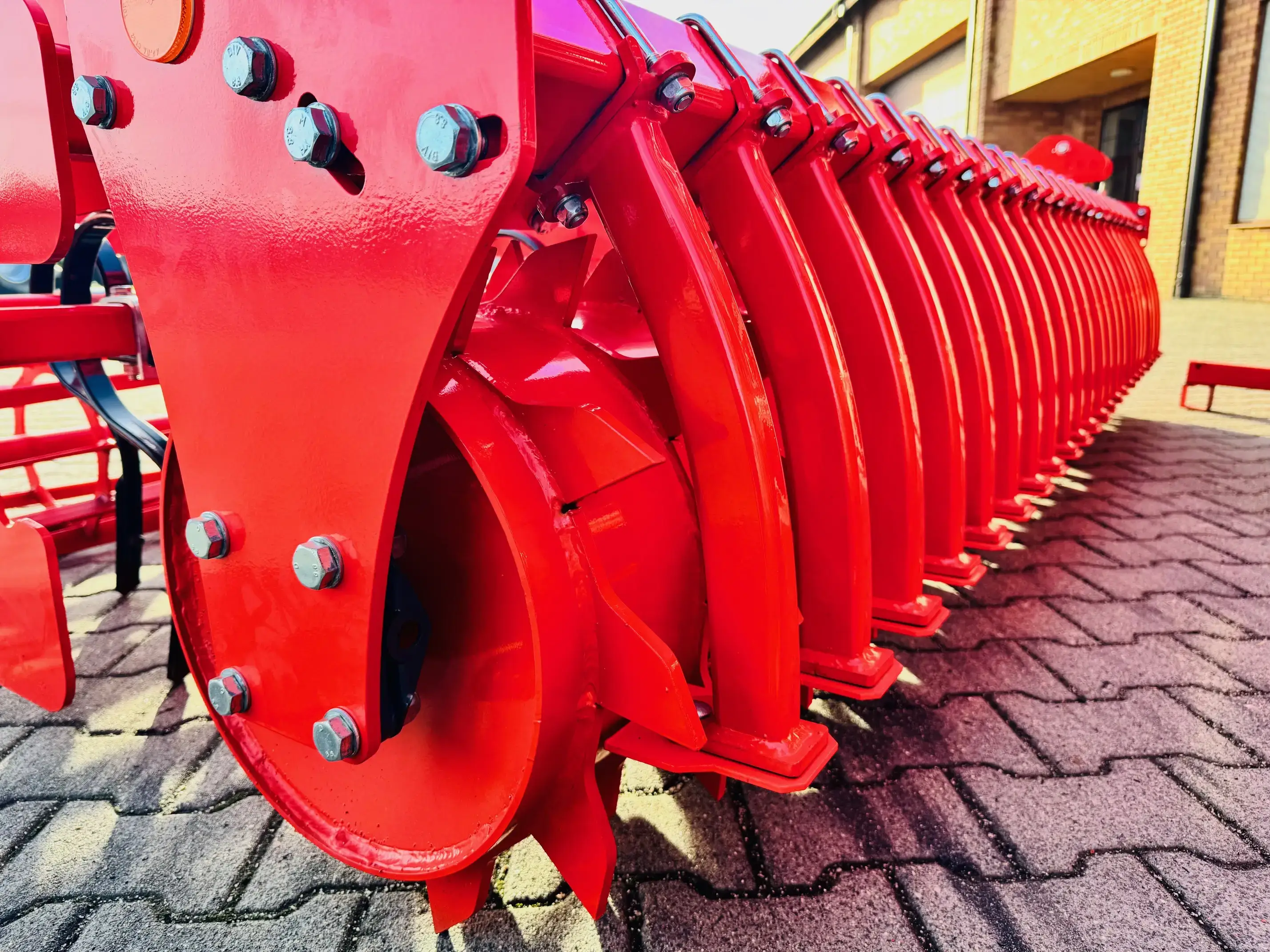 Agregat-uprawowo-siewny-zestaw-uprawowy-3-0-maschio-gaspardo-plac-firma-korbanek