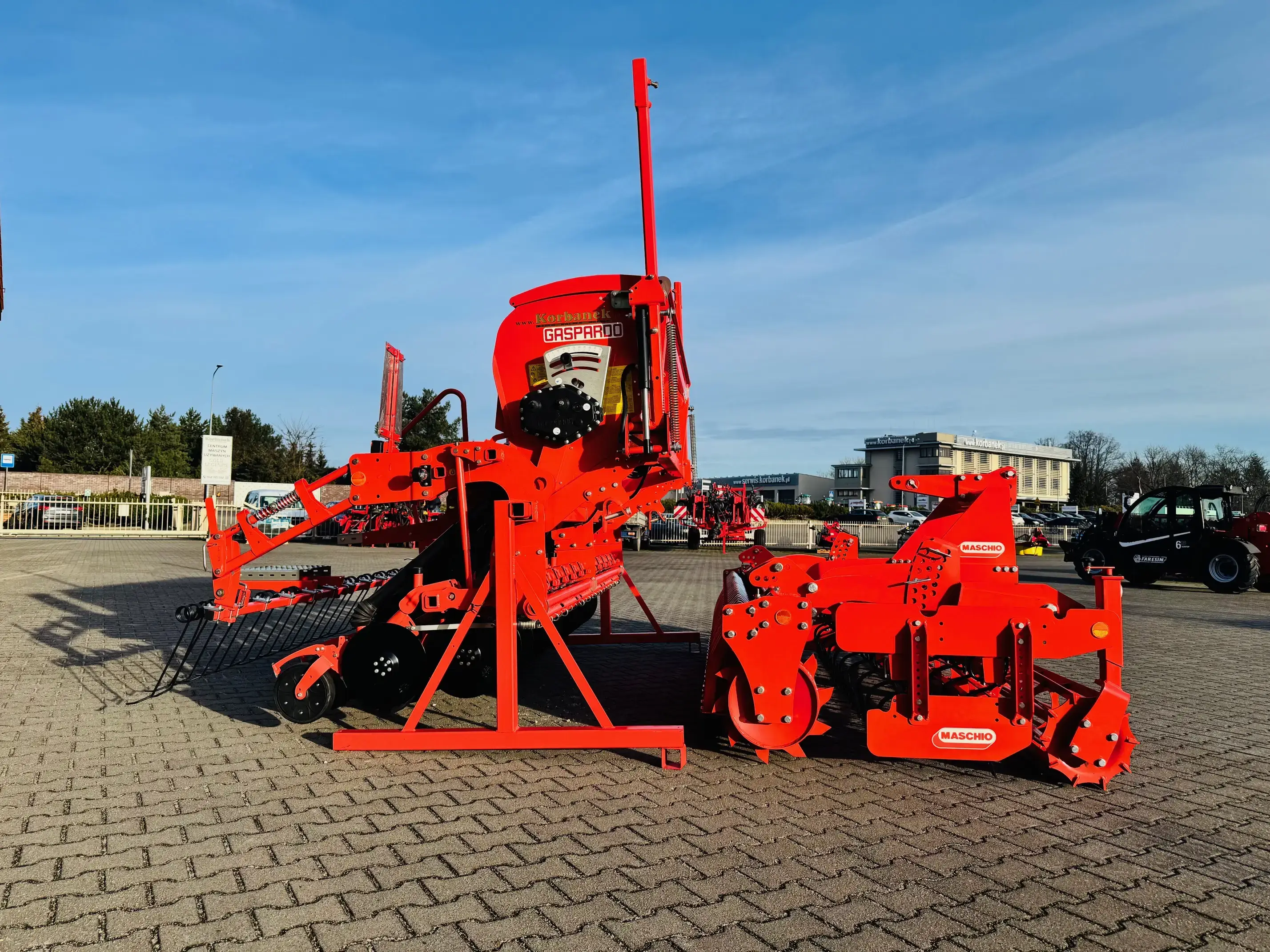 Agregat-uprawowo-siewny-zestaw-uprawowy-3-0-maschio-gaspardo-plac-firma-korbanek
