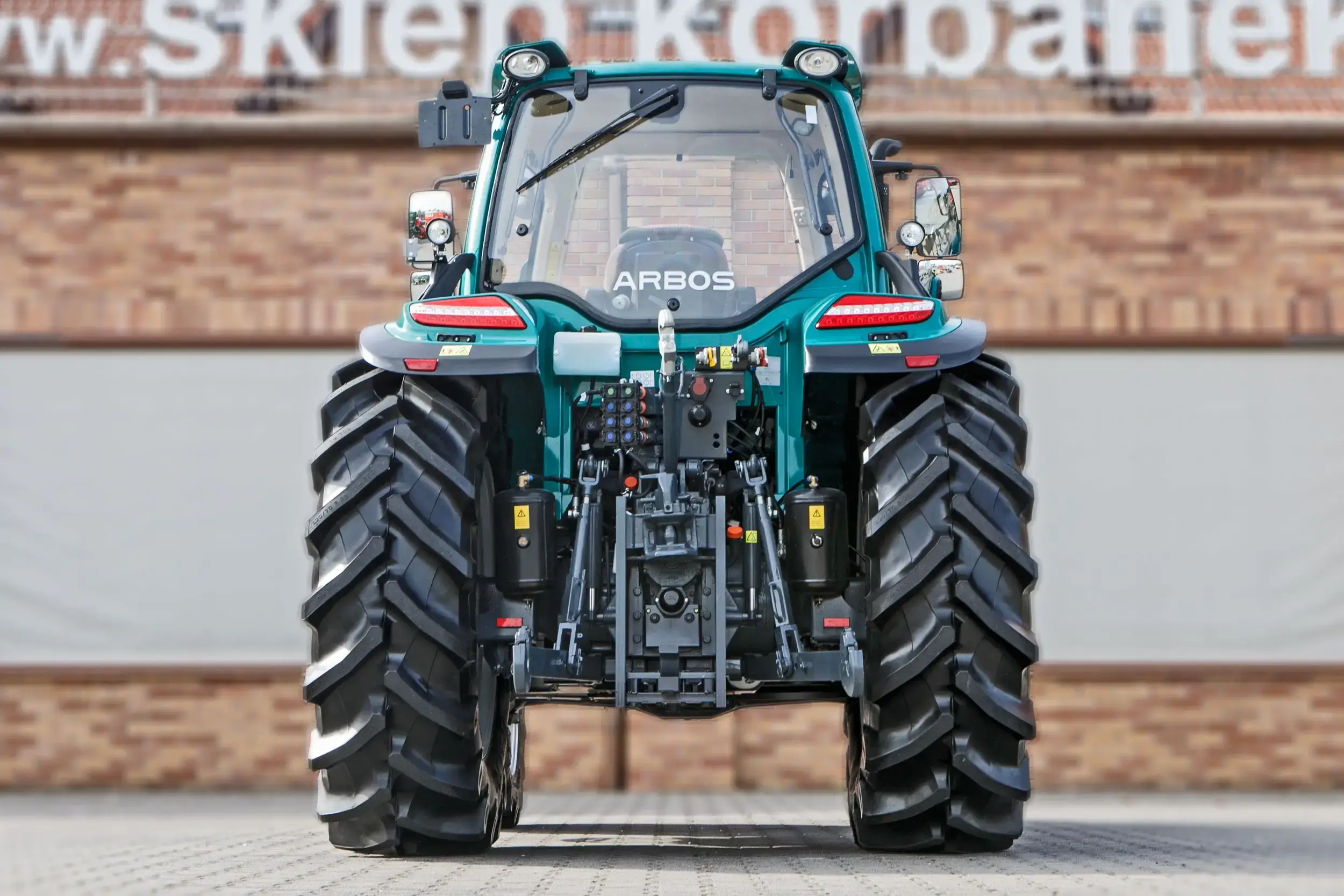 Ciągnik rolniczy Arbos 5130 Advanced Gen 2 Stage V widok na tył