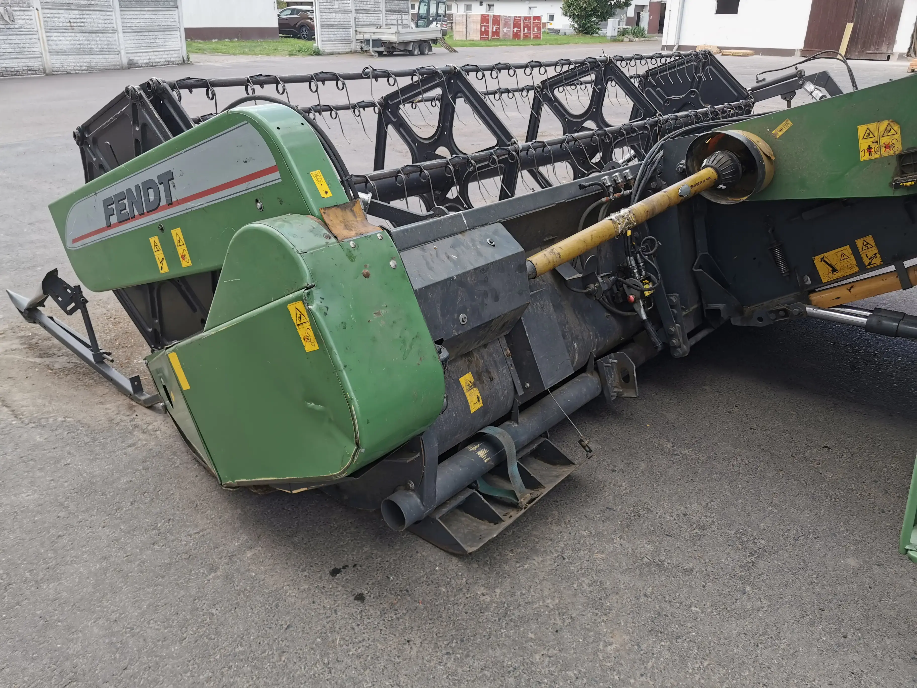 Kombajn-zbozowy-fendt-5220-5-klawiszy-wytrzasaczy-stan-bardz-dobry-korbanek-pierwszy-wlasciciel Kombajn-zbozowy-fendt-5220-5-klawiszy-wytrzasaczy-stan-bardz-dobry-korbanek-pierwszy-wlasciciel