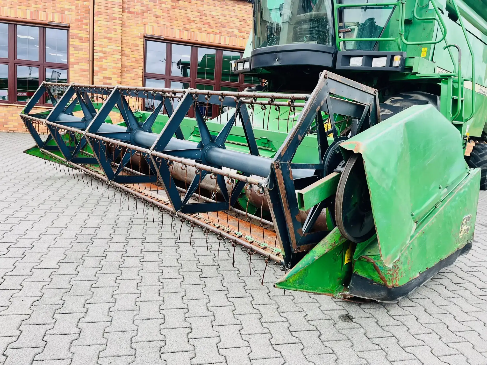 Kombajn-zbozowy-john-deere-2264-plac-korbanek Kombajn-zbozowy-john-deere-2264-plac-korbanek