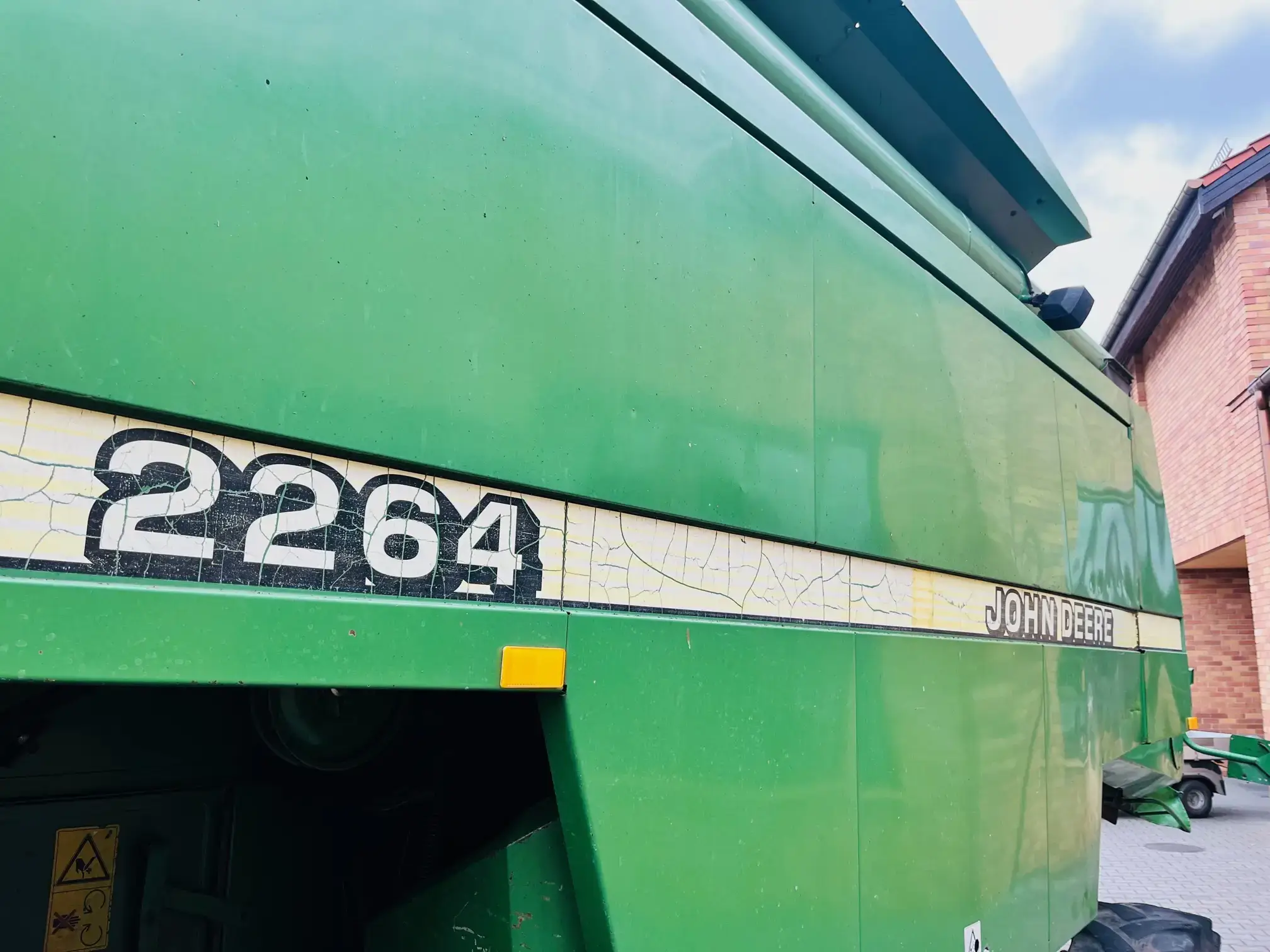 Kombajn-zbozowy-john-deere-2264-plac-korbanek Kombajn-zbozowy-john-deere-2264-plac-korbanek