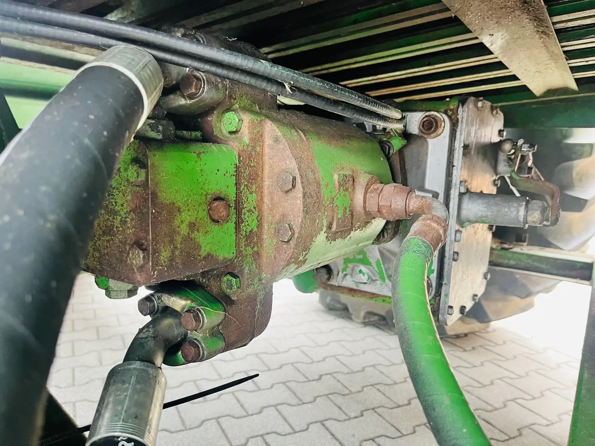 Kombajn-zbozowy-john-deere-2264-plac-korbanek Kombajn-zbozowy-john-deere-2264-plac-korbanek