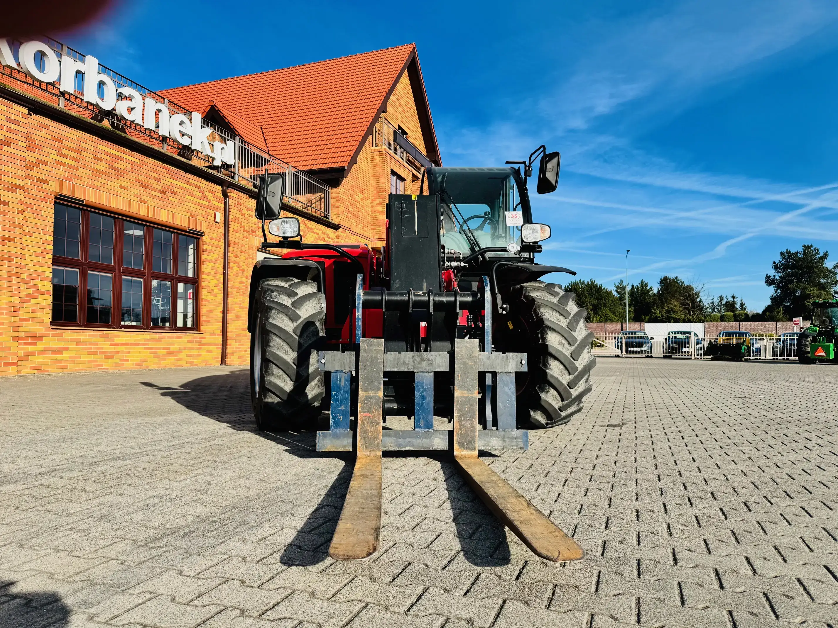 ladowarka-teleskopowa-faresin-7-45-dlugi-wysiegnik-duzy-udzwig-plac-firma-korbanek ladowarka-teleskopowa-faresin-7-45-dlugi-wysiegnik-duzy-udzwig-plac-firma-korbanek
