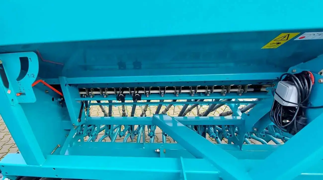 Miernik poziomu ziarna w zbiorniku