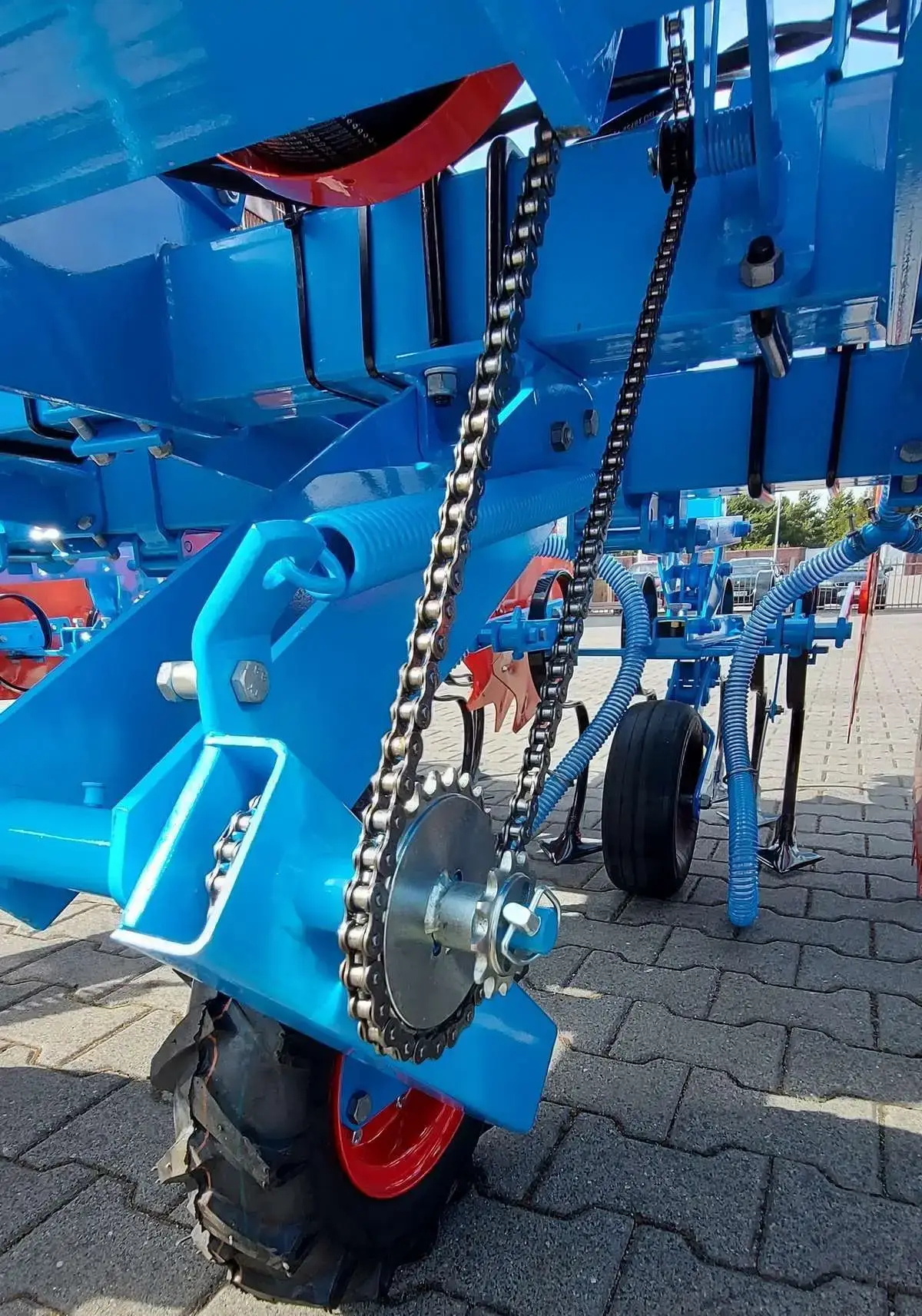 Napęd podsiewacza nawozów na pielniku Napęd podsiewacza na pielniku